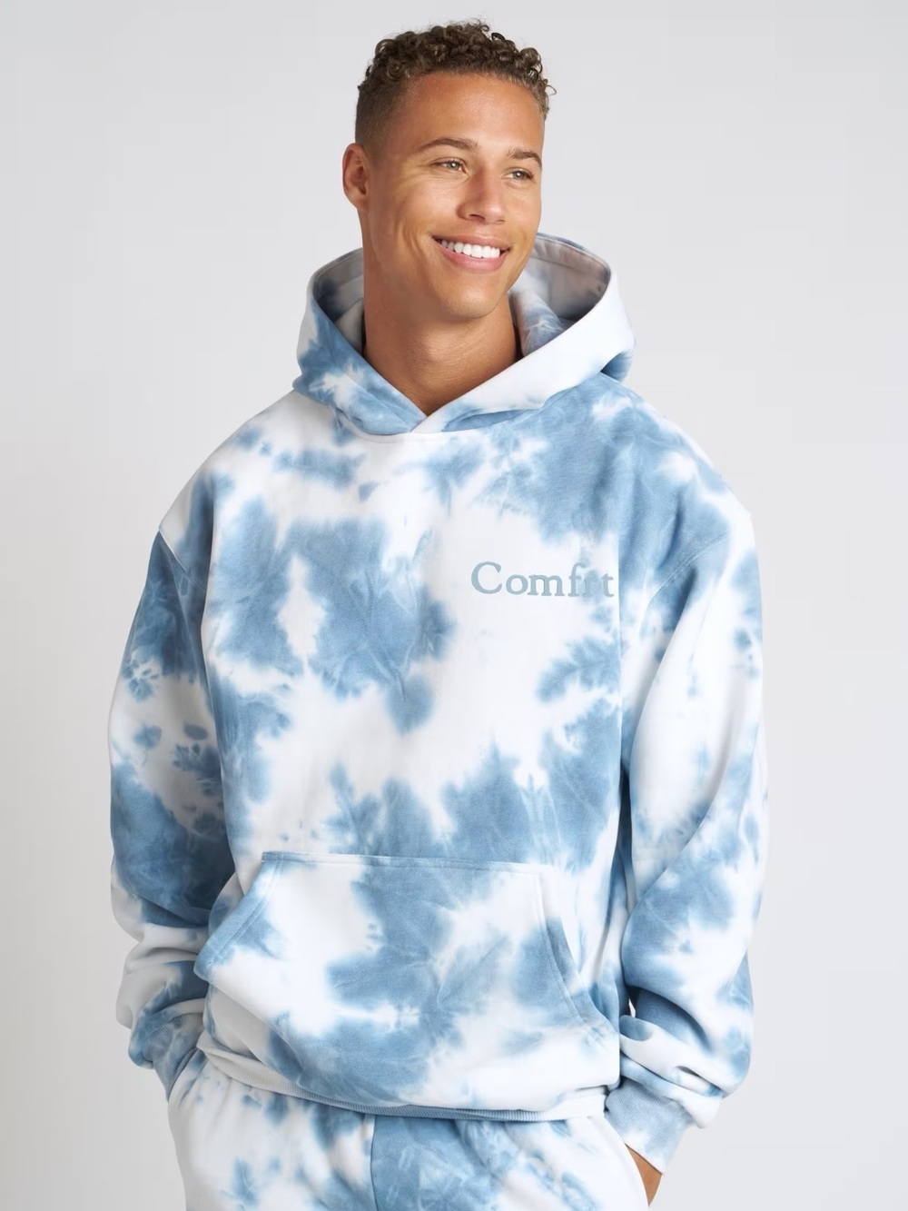 Comfrt Minimalist Hoodie in Wave